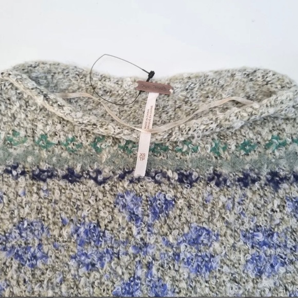 Free People Sweater - Picture 2 of 4